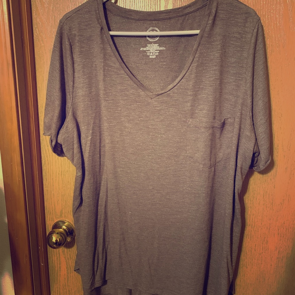 Maurices 24/7 Hi-Lo Pocket Tee Sz 2 Plus